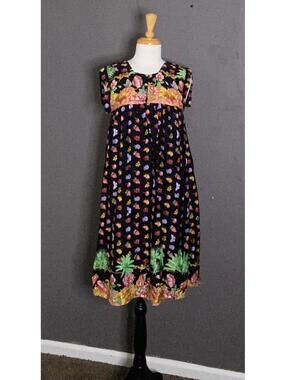 1970's Ladybug + Floral Print Dress from Jeffery Collection size Medium